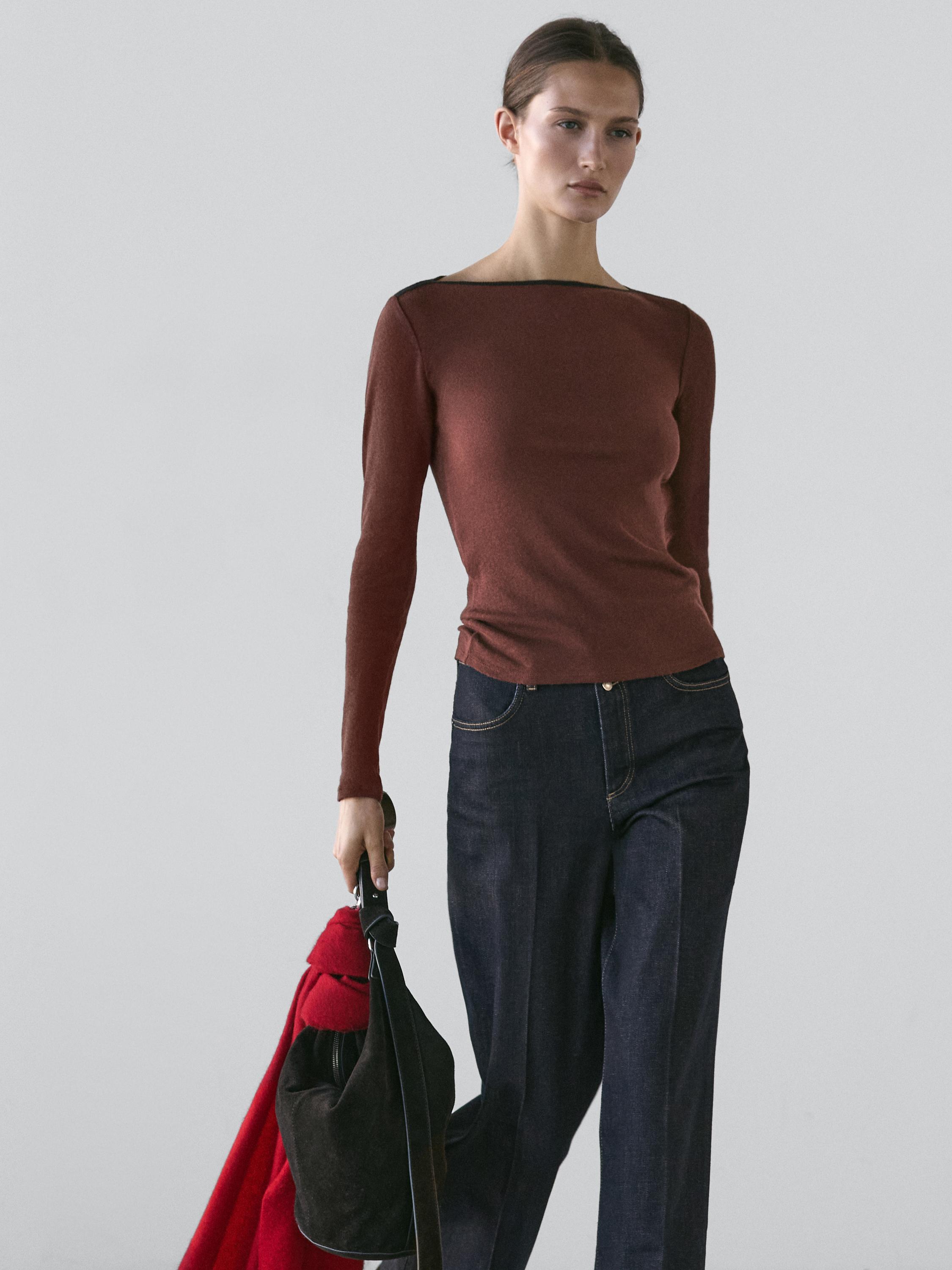 Top with contrast trim detail